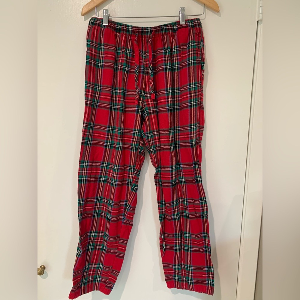 Macys mens medium pj set holiday lane.